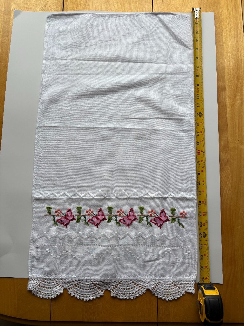 Vintage Hand Cross Stitched Linen Dresser/Vanity Doily
